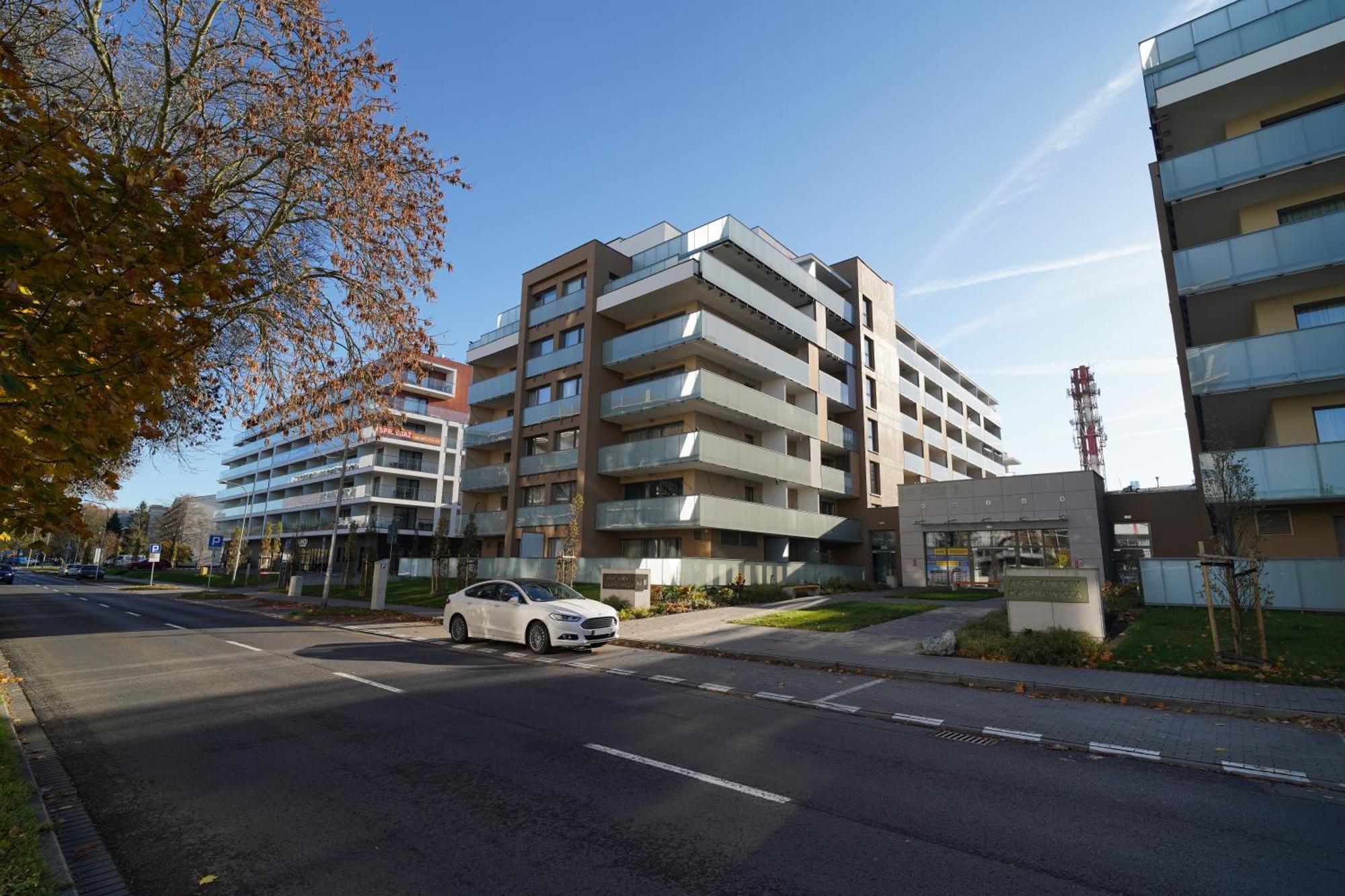 Lulu Apartments - Pod Masztami - Apartament Dwupokojowy - Basen Silownia Parking Kolobrzeg Exterior photo